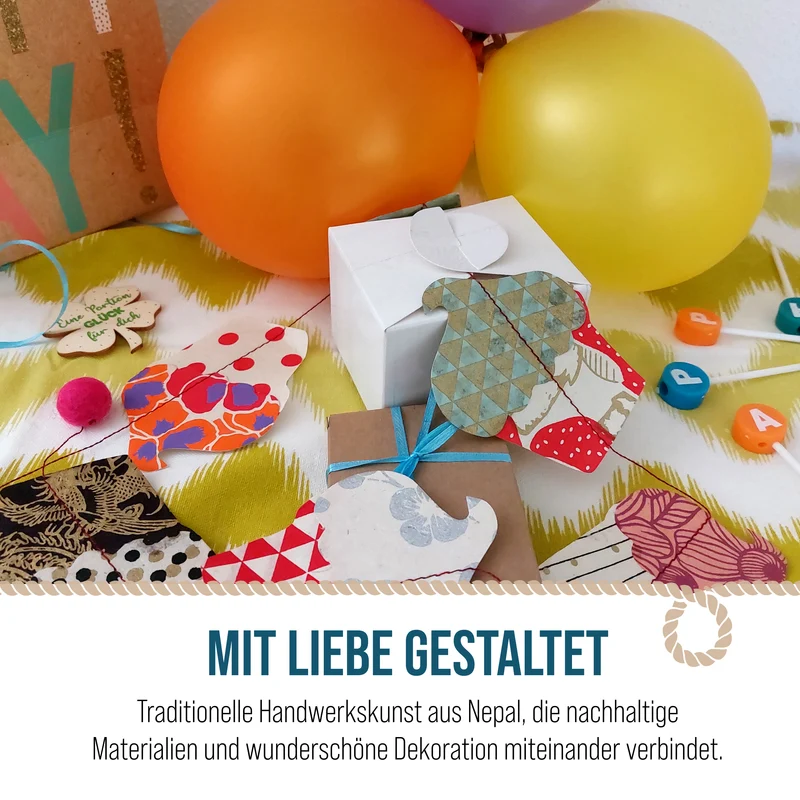 Girlande Cupcakes aus Naturpapier und Filz 183 cm handgefertigt in Nepal
