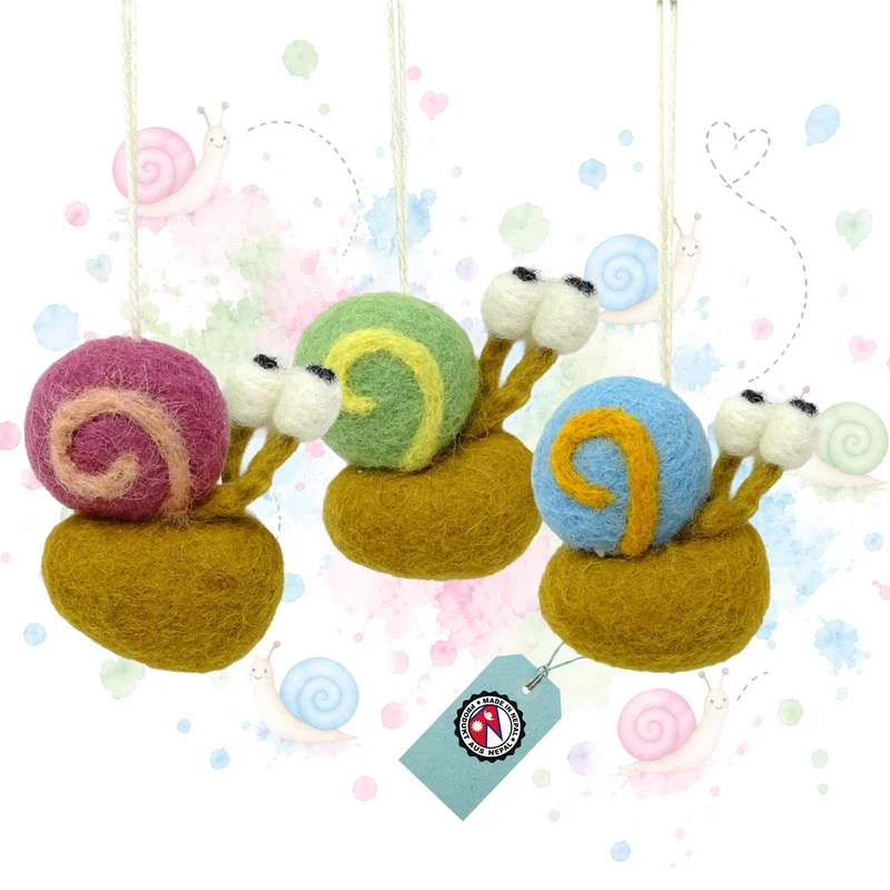 Schnecken Anhänger aus Filz im 3er Set – bunt fürs Kinderzimmer