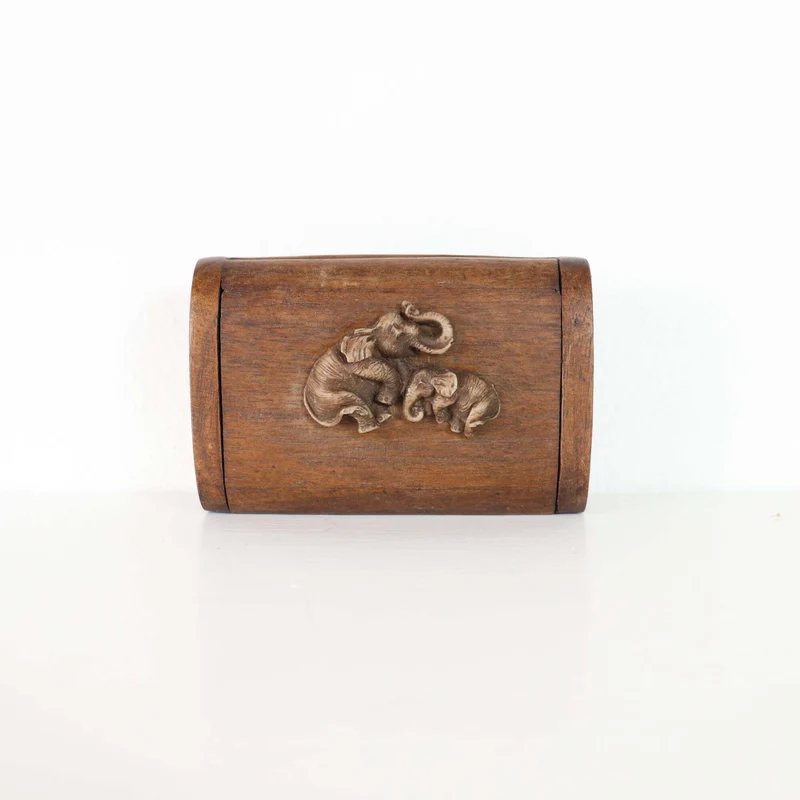 Card Holder Box- CHANG THAI