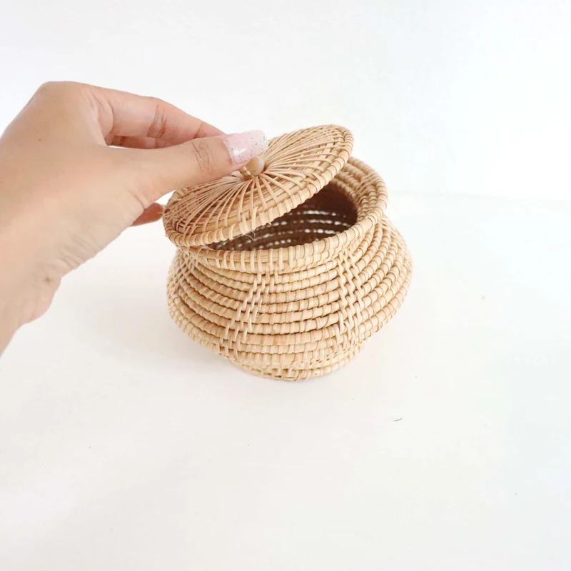 SA NA Rattan Storage Box with Lid