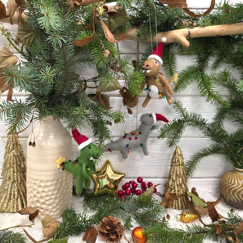 3er Set Filz Weihnachtsanhänger Xmas-Dino weihnachtliche Dinosauerier Weihnachtsdekoration bunt 10-13 cm