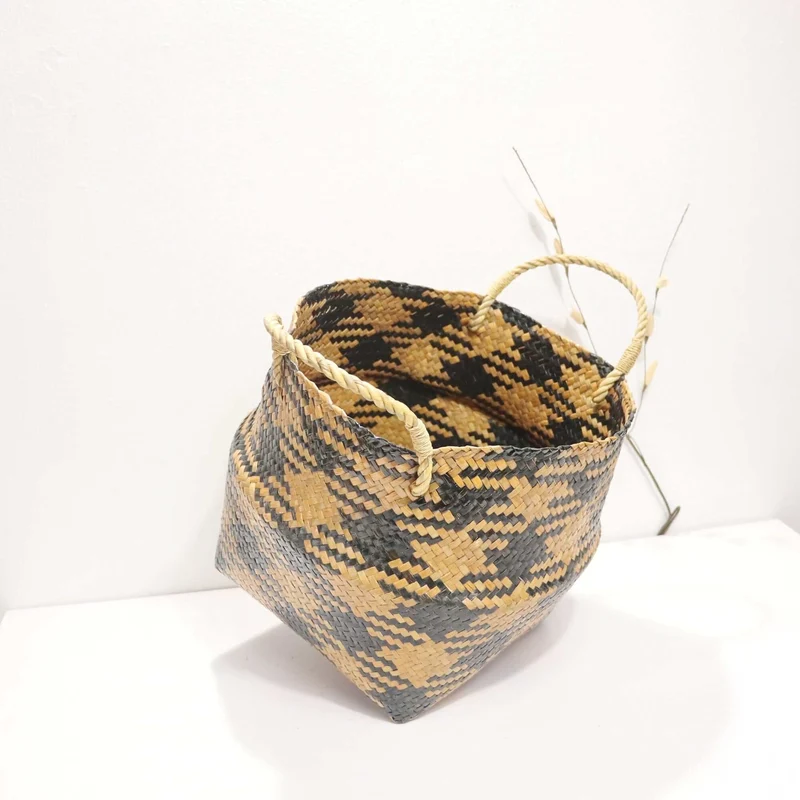 WA LAI Wicker Basket (12 Inches)