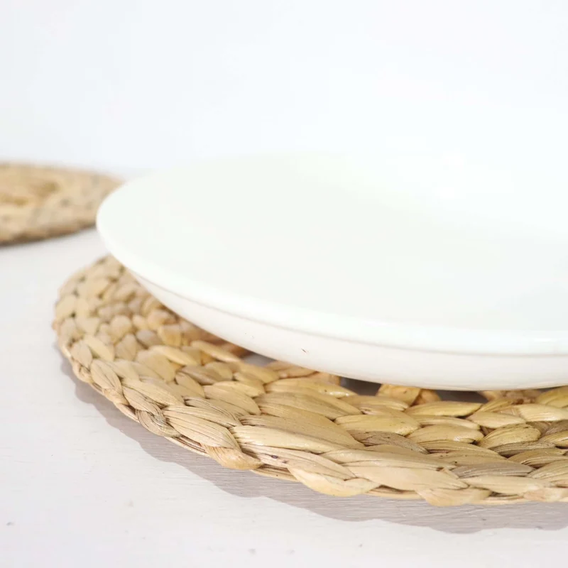 YA NI SA - Water Hyacinth Boho Placemats