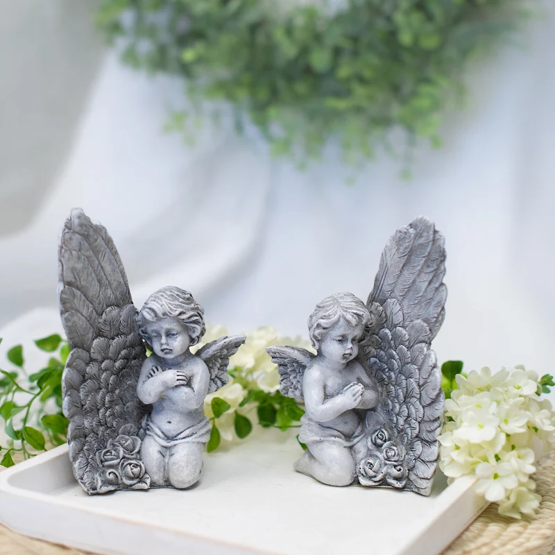 Grabdeko Engel kniend 2er Set antik-grau Schutzengel aus Polyresin je ca. 14 cm für Grab Grabstein und Gedenkort