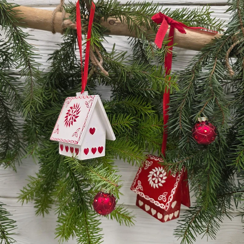 Christbaumschmuck Häuschen 2er-Set aus Papiermaché, ca. 10 x 5 x 8 cm, rot-weiß bemalt, Weihnachtsdeko zum Aufhängen