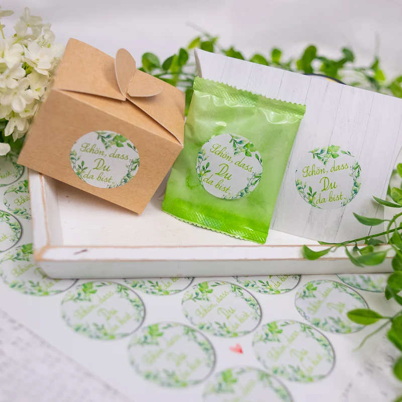 Logbuch-Verlag 24 Aufkleber rund grün hellgrün weiß SCHÖN DASS DU DA BIST 4 cm Geschenkaufkleber Etiketten Sticker - Hochzeit Taufe Geburtstag Gastgeschenk give-away Deko