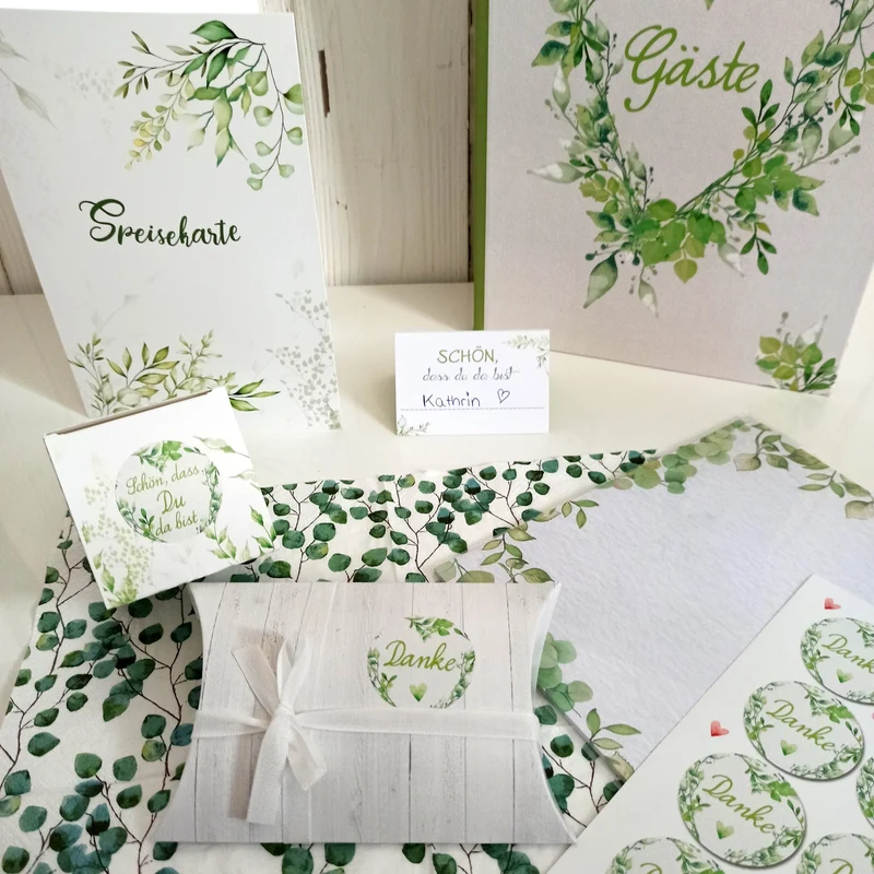 Logbuch-Verlag 24 Aufkleber rund grün hellgrün weiß DANKE Herz 4 cm Geschenkaufkleber Etiketten Sticker - Hochzeit Taufe Kommunion Geburtstag Gastgeschenk give-away Deko Fest Verpackung Mitgebsel