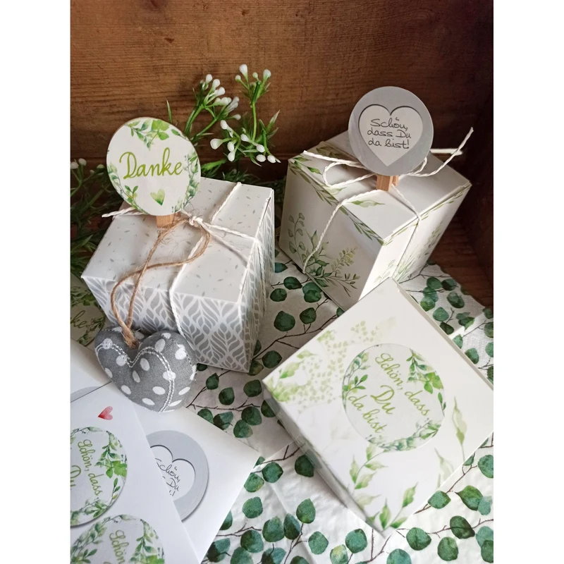 24 runde weiß grau silber shabby Aufkleber SCHÖN DASS DU DA BIST HERZ Text 4 cm Sticker Etiketten Hochzeit Taufe Geburt Kommunion Fest Geburtstag Verpackung Deko Gastgeschenke give-away