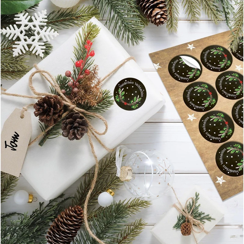 Logbuch-Verlag 24 runde Weihnachtsaufkleber WUNDERBARE WEIHNACHTEN schwarz rot grün Geweih Hirsch selbstklebend Etiketten Verpackung Geschenke