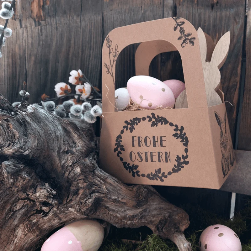 12 Ostereier zum Aufhängen in Natur bunt aus Holz - als Osterdeko Give-Away