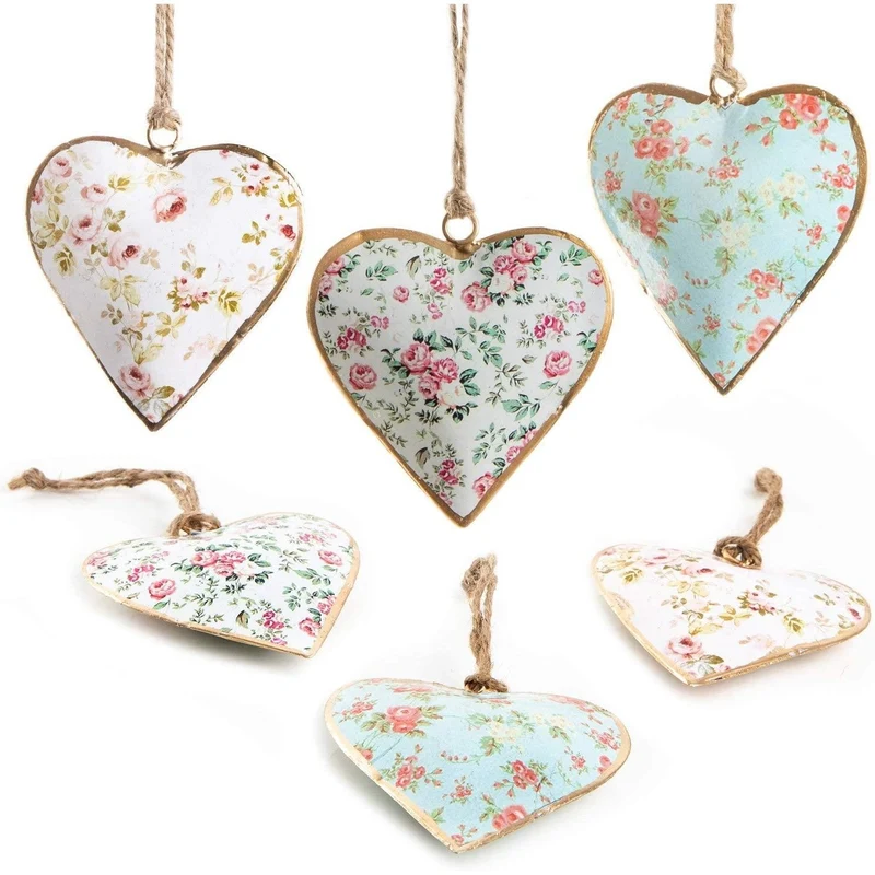6 Vintage Herzen zum Aufhängen - Herzanhänger mit Blumenmuster Gold weiß floral