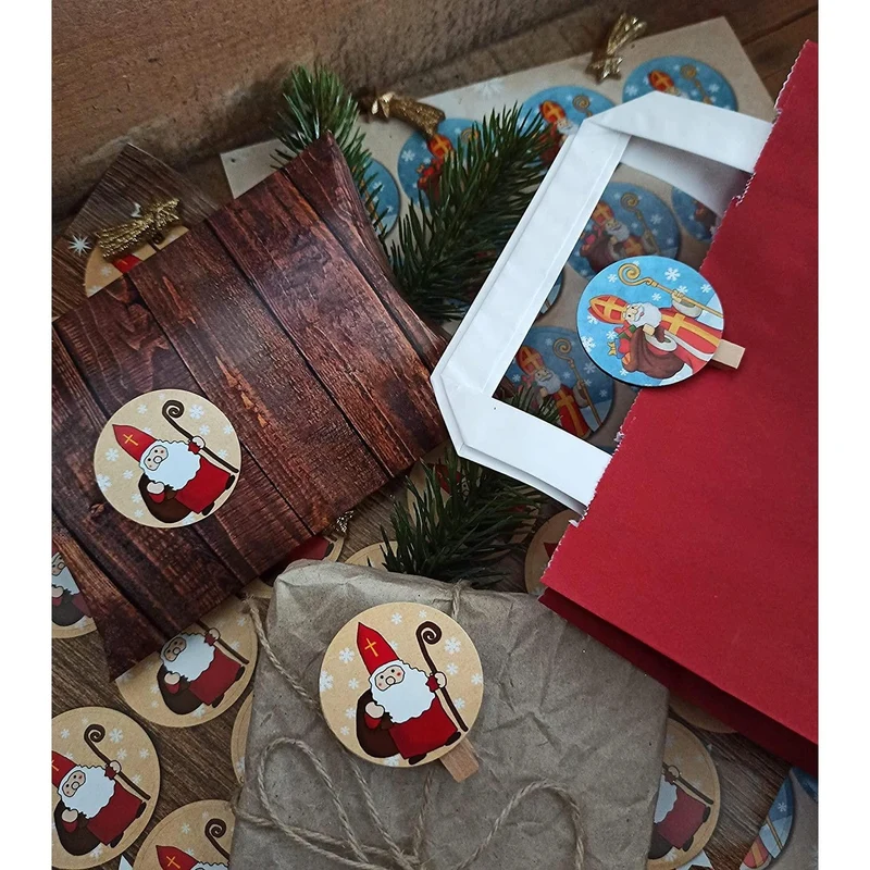 Logbuch-Verlag 24 Holz Klammern mit Sticker Heiliger Nikolaus - Geschenk Verzierung Nikolaussack Nikolausgeschenk