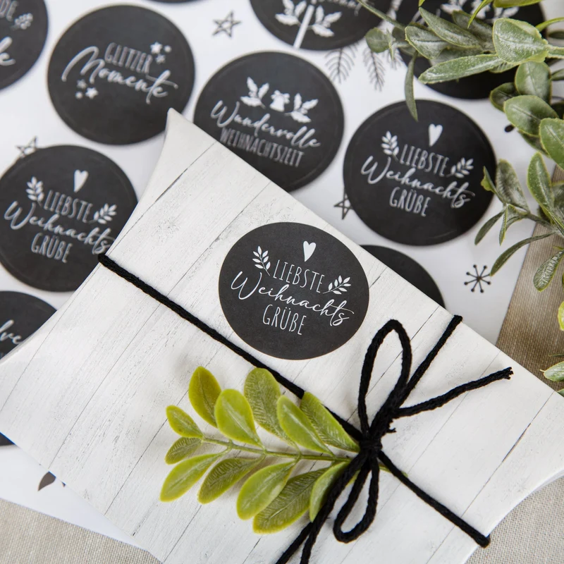 Logbuch-Verlag 24 moderne Weihnachtsaufkleber schwarz weiß - Sticker Weihnachten Weihnachtsgrüße - Verzierung Geschenke Verpackung Ø 4 cm rund
