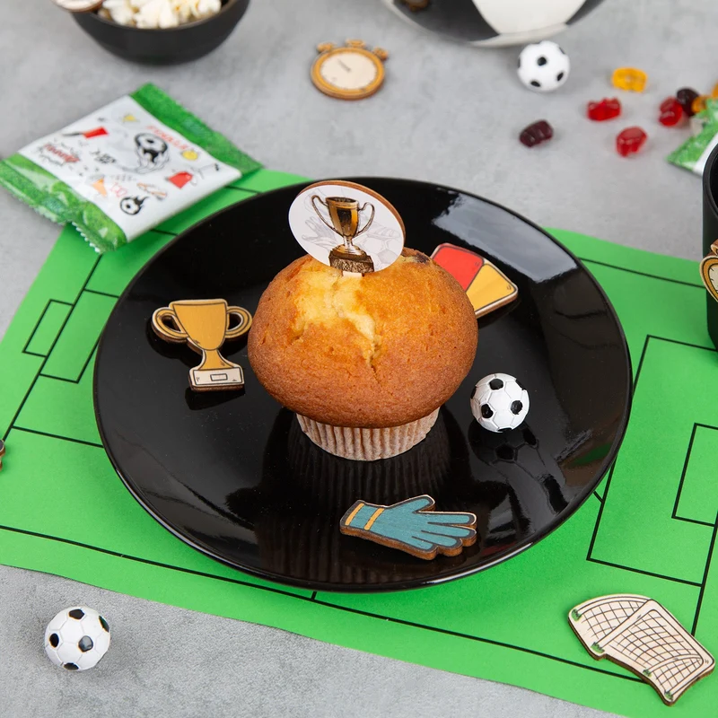 Fußball Deko aus Holz 20 tlg. Tischdeko Set EM 2024 Streudeko 5 cm