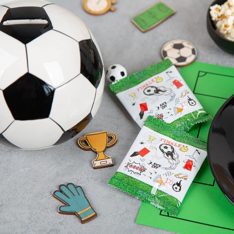 Fußball Deko aus Holz 20 tlg. Tischdeko Set EM 2024 Streudeko 5 cm