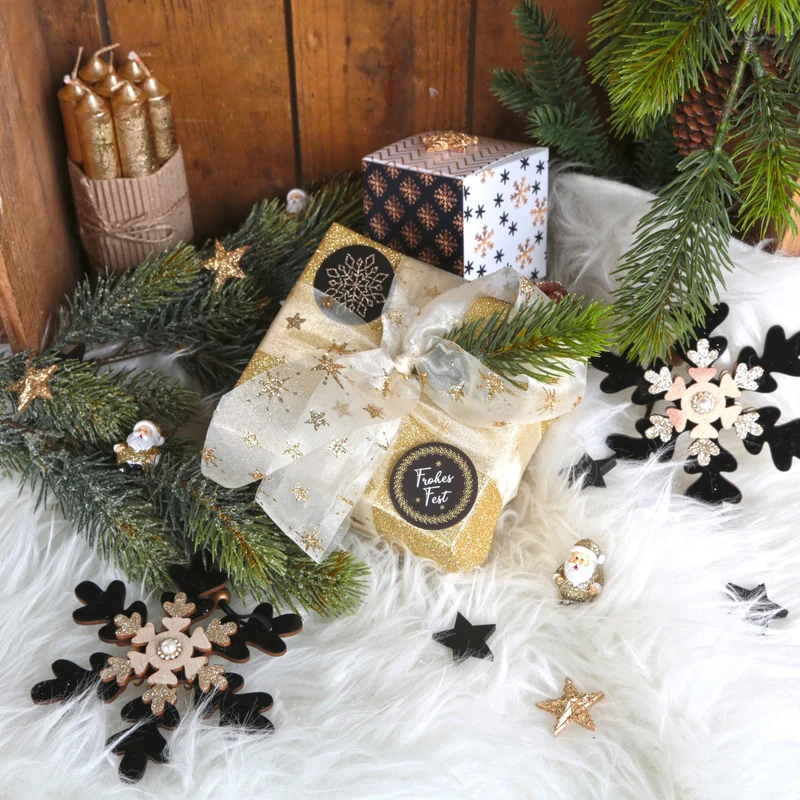 Weihnachtliche Geschenkboxen schwarz-weiß-gold 7 x 7 cm
