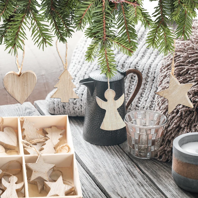 24 kleine Weihnachtsanhänger aus Holz natur - weihnachtlicher Baumschmuck