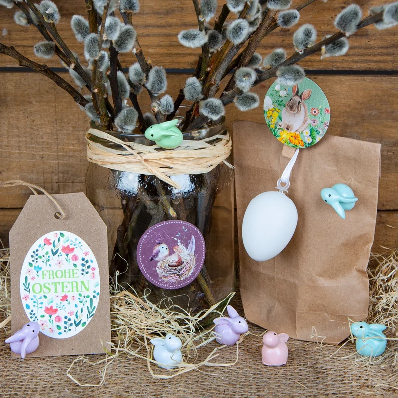 12 Mini Osterhasen bunt mit Klebepunkt Geschenk Ostern 2 cm