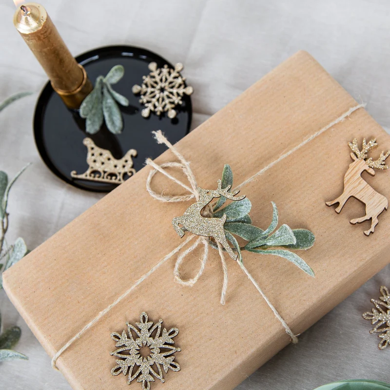 36 kleine weihnachtliche Streuteile aus Holz - gold glitzernd