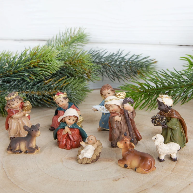 Kleine Weihnachtskrippe mit 10 Krippen Figuren 2,5-5,5 cm