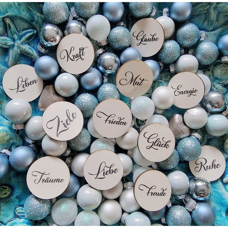 12 Glückstaler aus Holz inkl. braunes Säckchen - Worte Liebe Glück Freude Glückssteine 4 cm