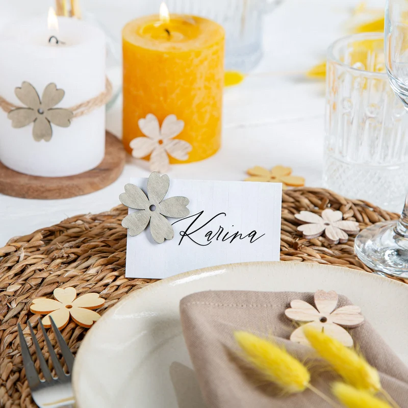 72 kleine Holzblumen Streuteile Tischdeko Blumen beige grau gelb 4 cm