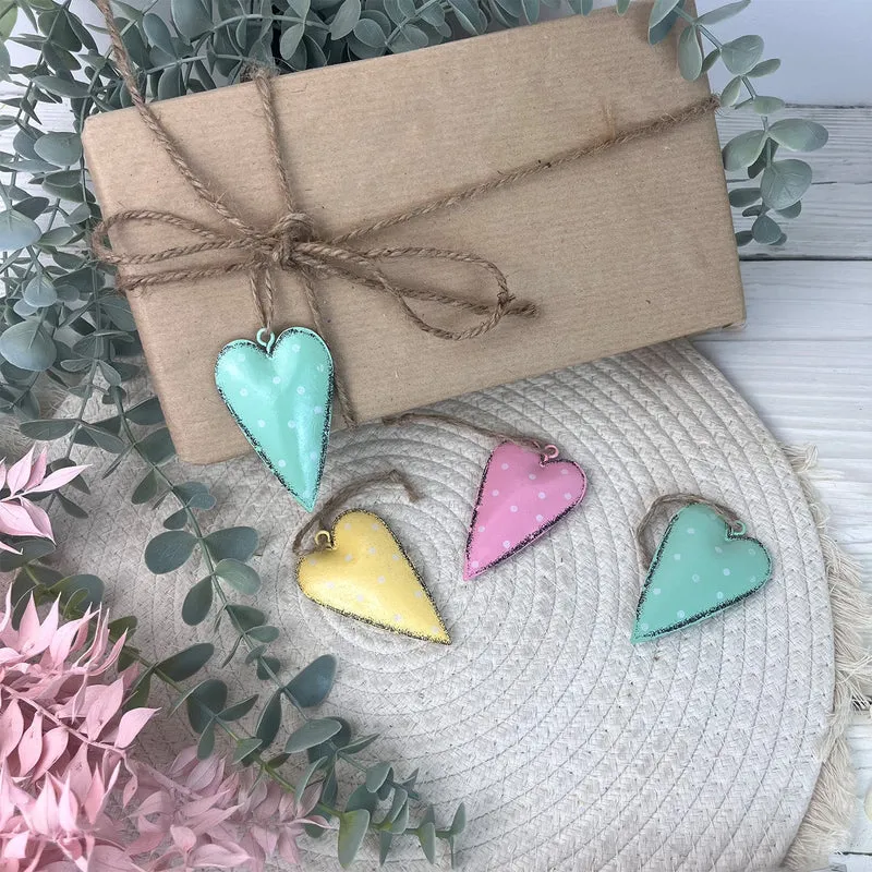 Logbuch-Verlag 12 Bunte Herzen Anhänger Frühling Sommer Ostern Metallherzen mit Schnur Geschenkanhänger 7 cm