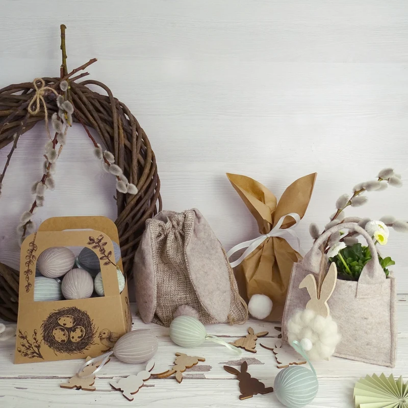 Hänger Ostereier 12er Set Kunststoff matt Grau Grün Beige 4x6x4 cm Osterdeko zum Aufhängen für Zweige Fenster – Logbuch-Verlag